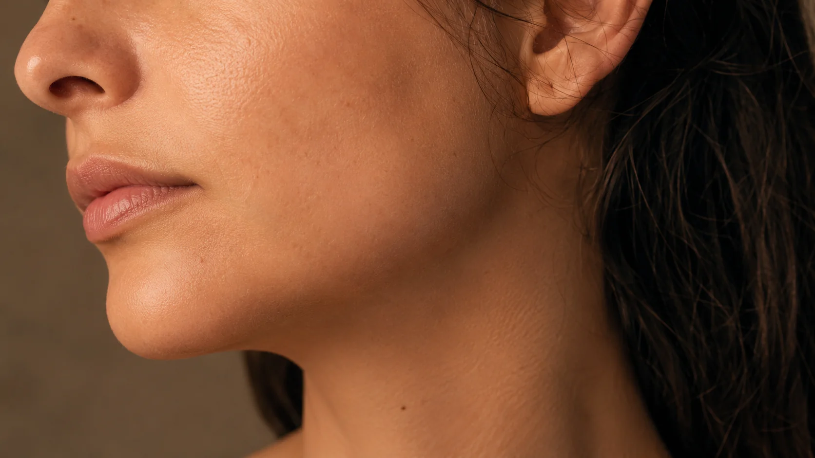 Mandíbula sin definición — zona de tratamiento en armonización facial, Spazio Barcelona